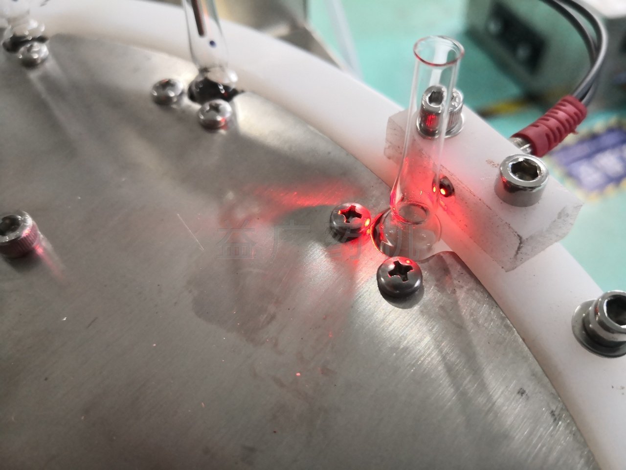 光纖無瓶不灌感應(yīng) 光纖無瓶不灌感應(yīng)